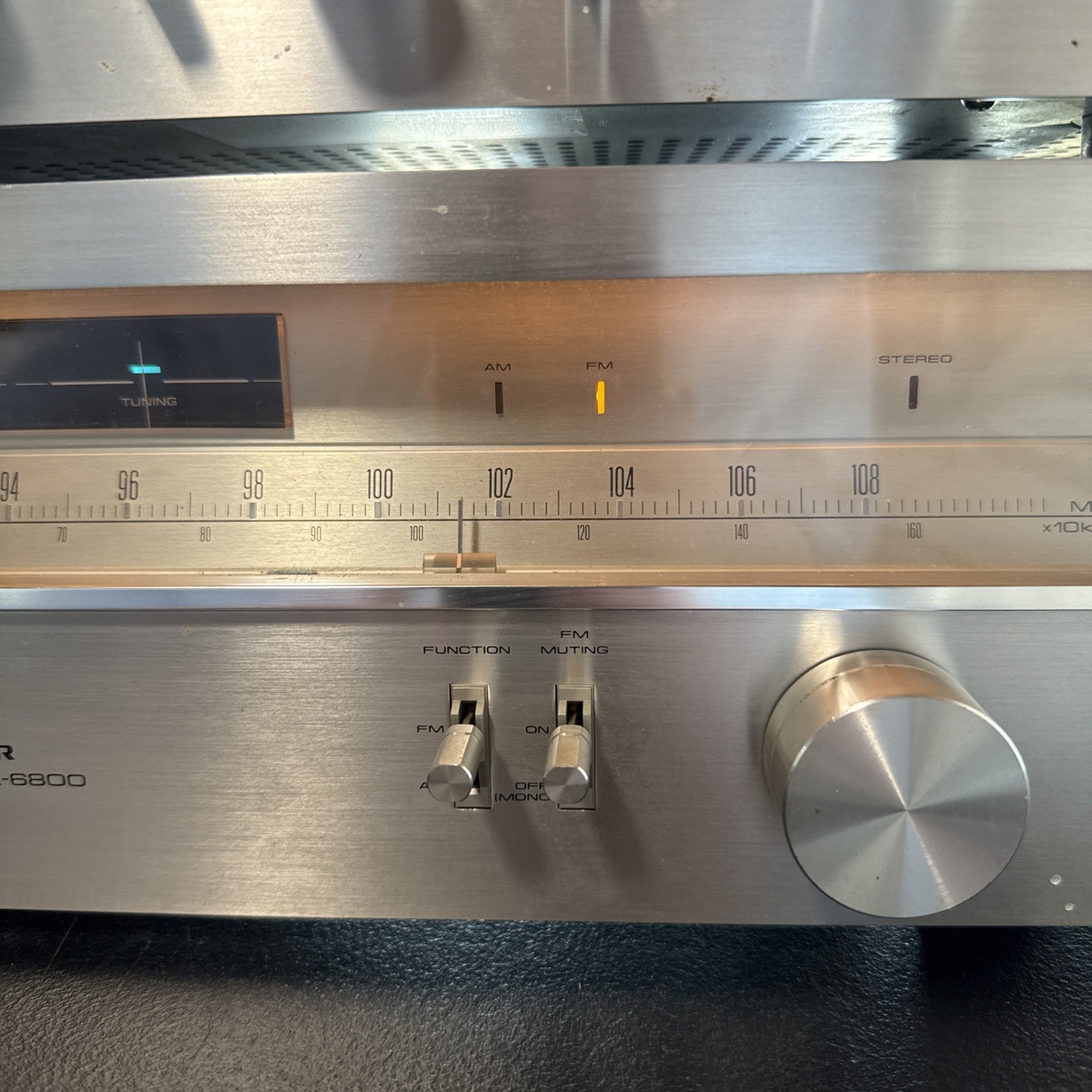 Pioneer SA-6800 Stereo Integrated Amplifier TX6800 TUNER