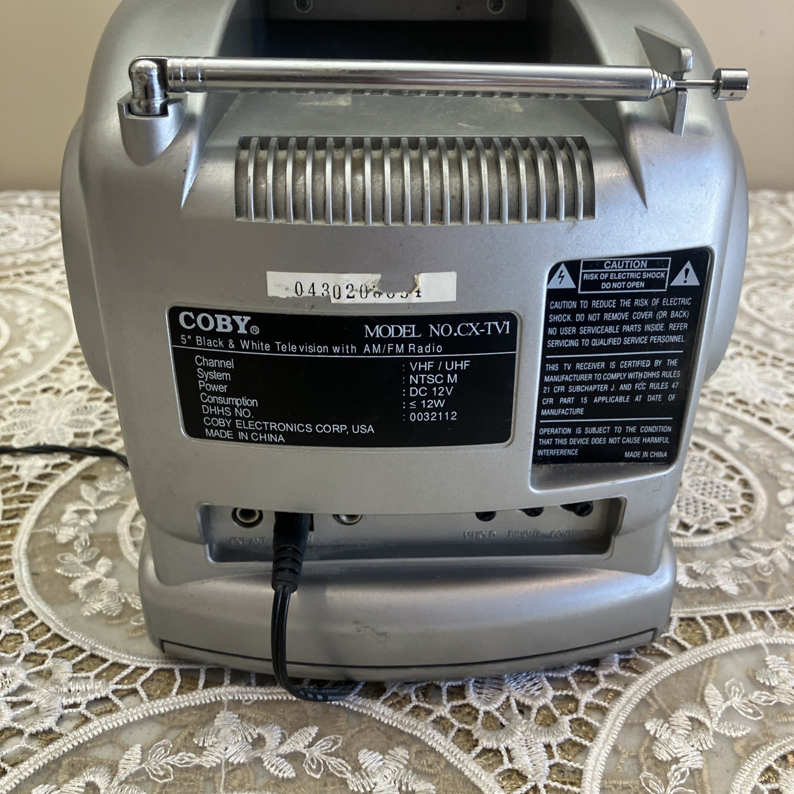 Coby CX-TV1 5″ Black & White TV with AM/FM Radio Portable Tested Good Working