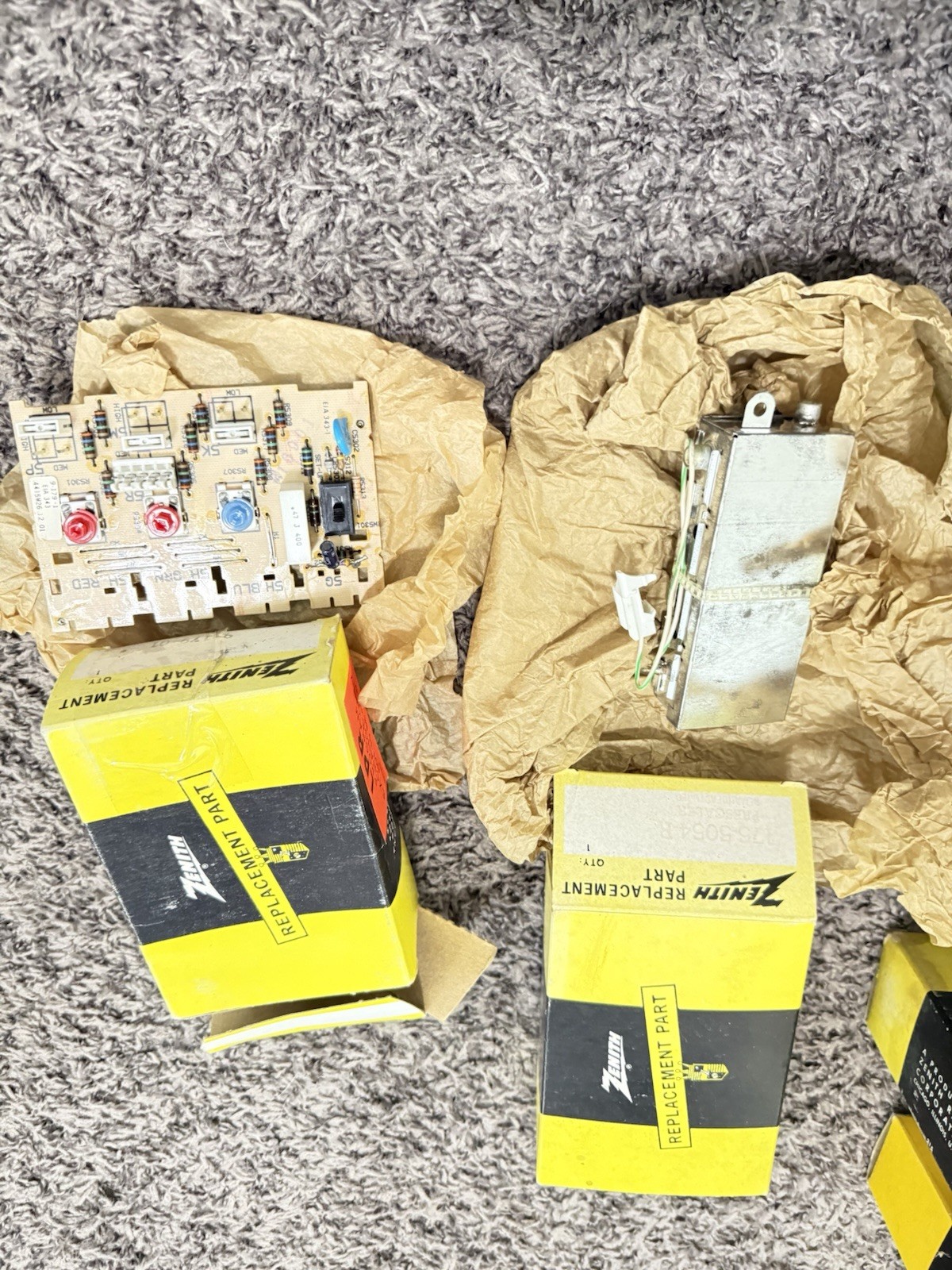 Lot of 20 Vintage Zenith TV Radio Repair Parts Modules Boards Nerve Center Trans