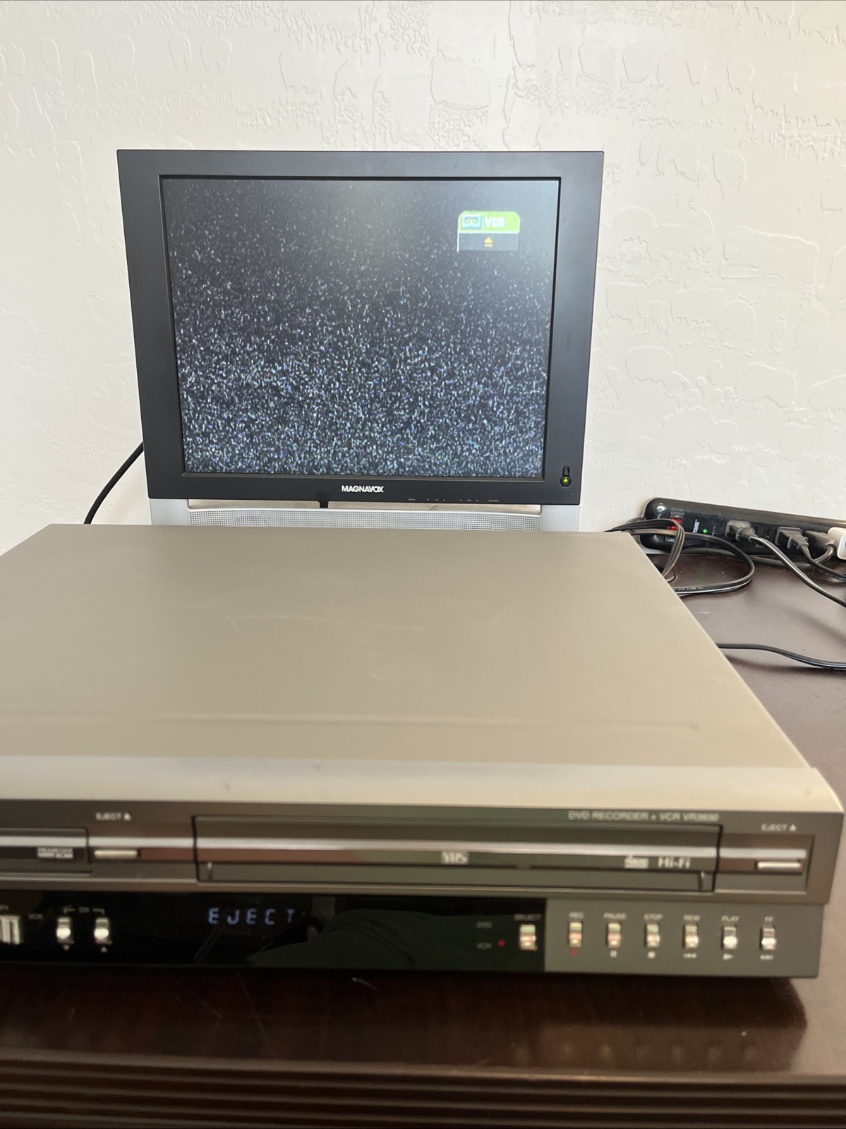 Go Video VR3930 DVD VCR Combo Player Transfer VHS Tape Cassette recorder