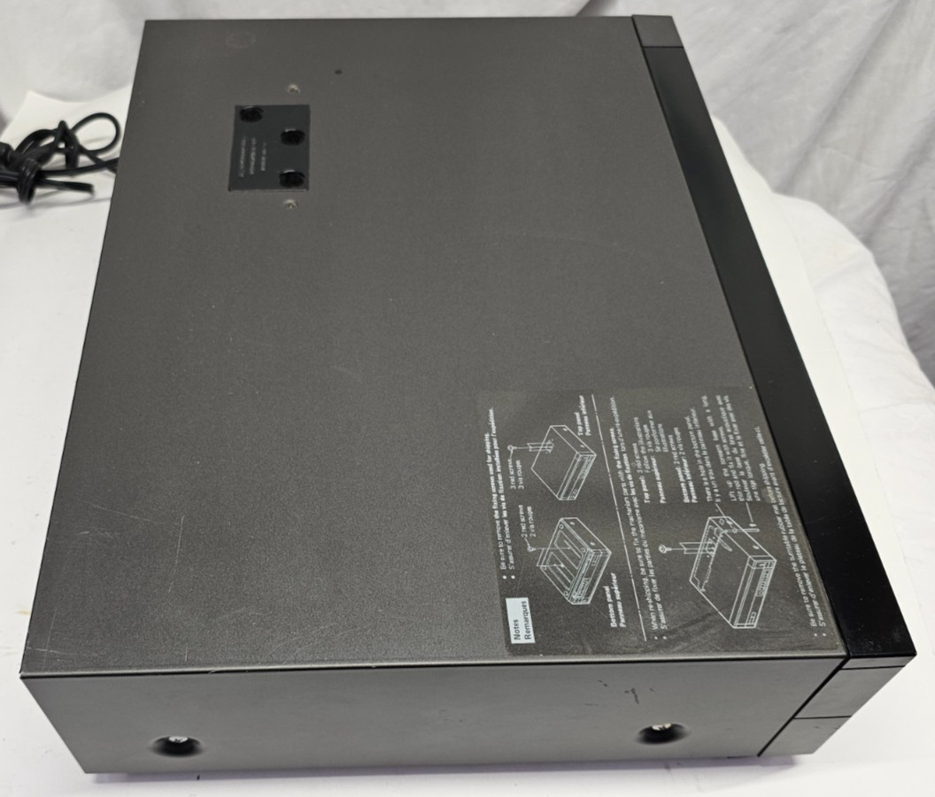 Vintage -MITSUBISHI LT-70 – LINEAR TRACKING TURNTABLE -Japan – WORKS