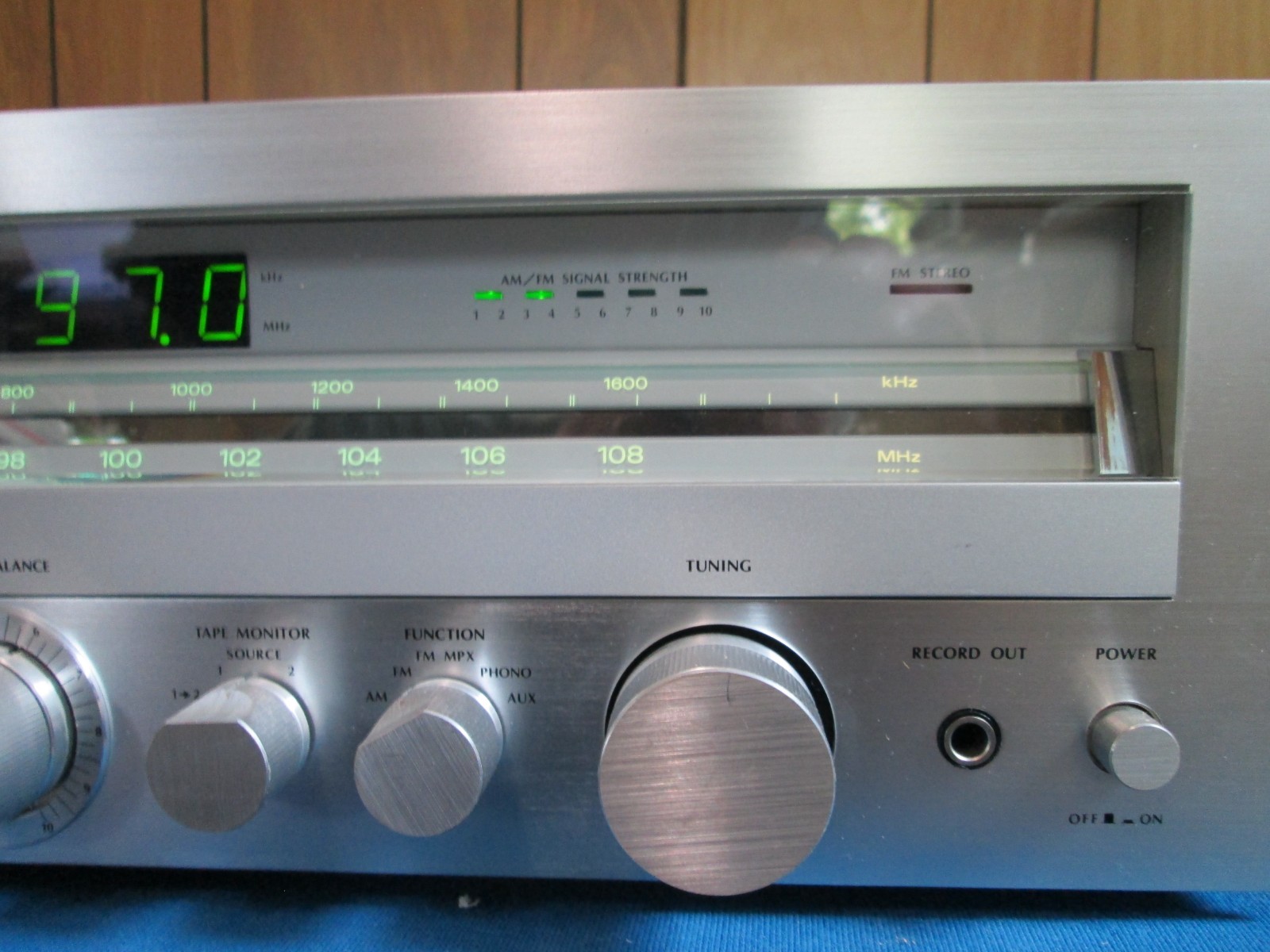 SEARS LXI Stereo Receiver 564.92581050 ALWAYS ON READ !!!!