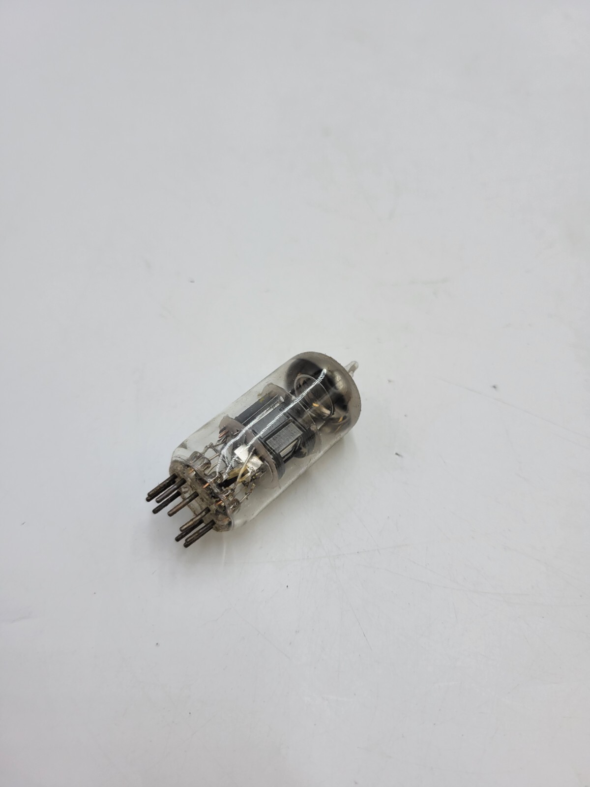 Westinghouse 5AN8 Reliatron Electron Tube Plug-In 9 Pin Cylindrical Glass Body