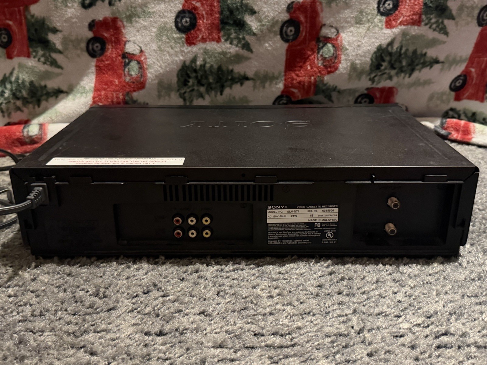 Sony SLV-N71 VCR 4-head Hi-Fi Stereo VHS Video Cassette Recorder (VCR) Remote-Av