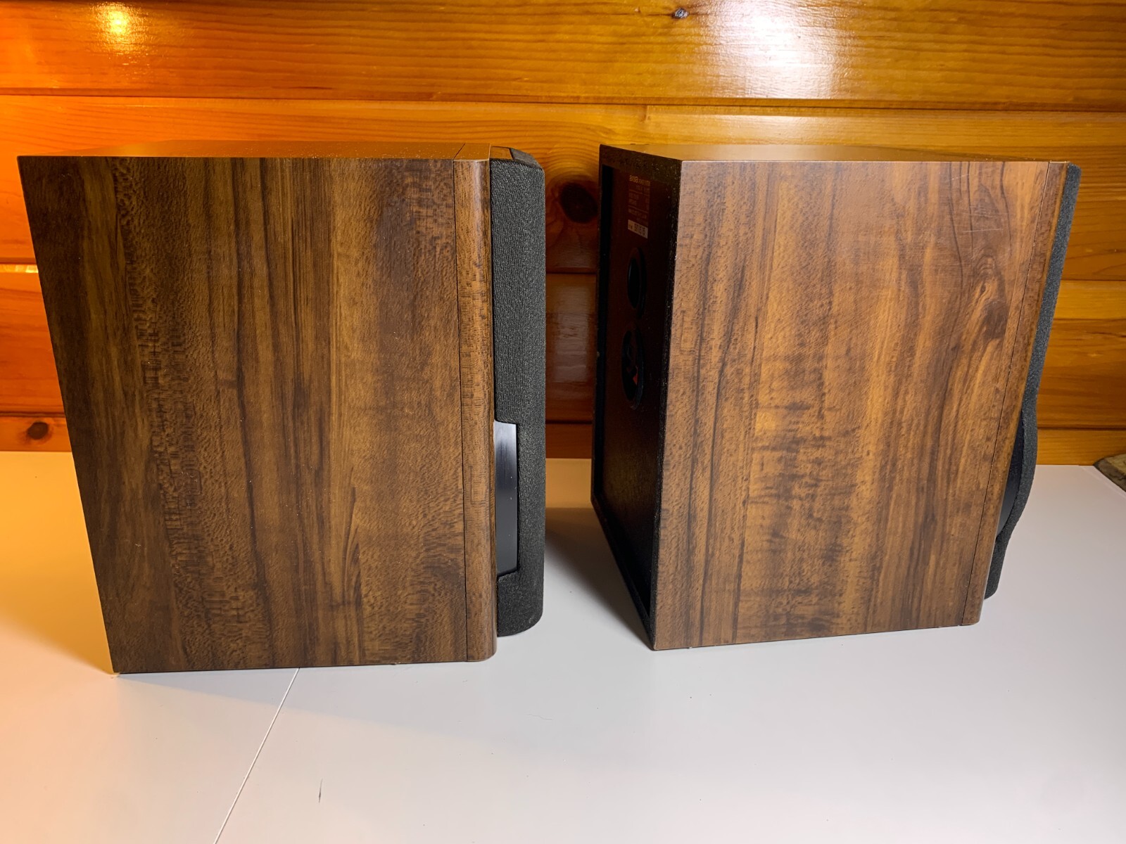 Vintage 1990s 90s AIWA Bookshelf Speakers SX-LM10 40 Watts 6 Ohms 2-Way Brown