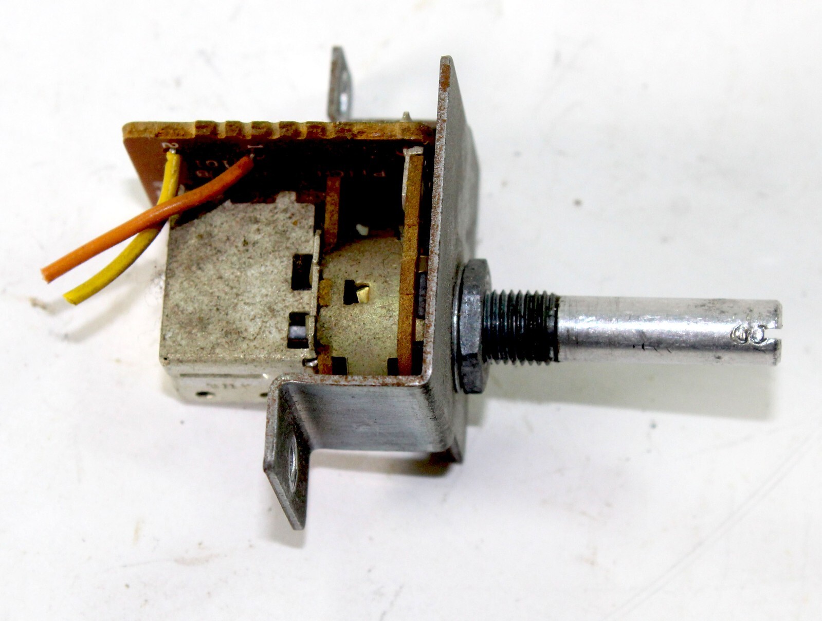 TASCAM MODEL 32 PITCH CONTROL 5168938000