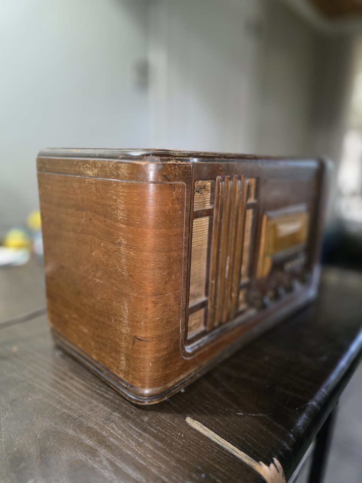 1940s Vintage Silvertone R1261 Sears Roebuck Radio WORKS