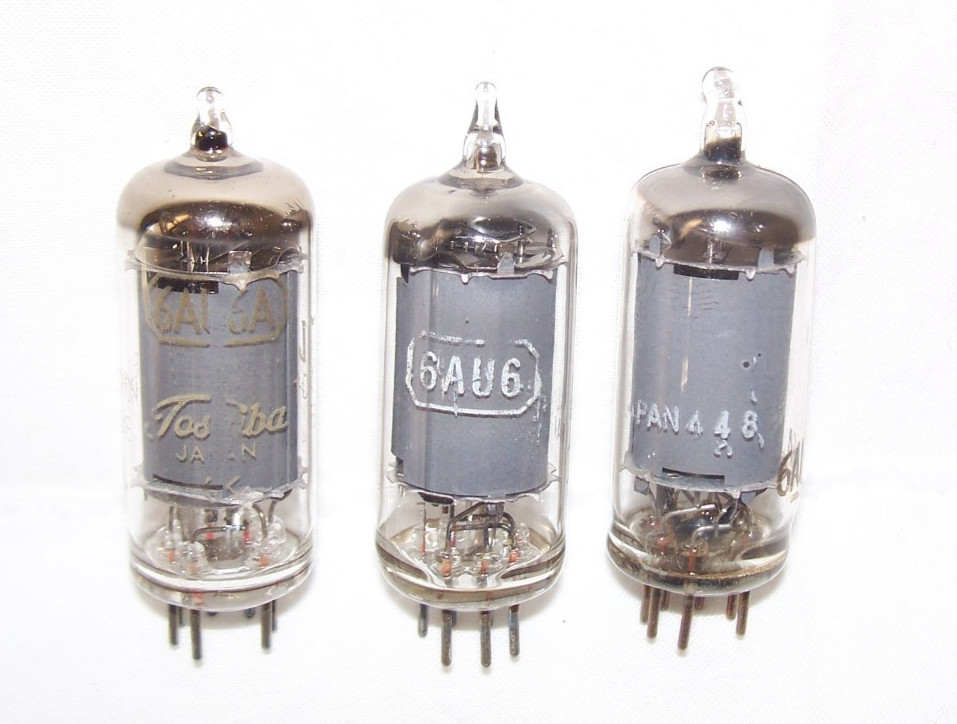 Lot of (3) NOS Lindal 6AU6 6AU6A radio tubes in original boxes,tested great!