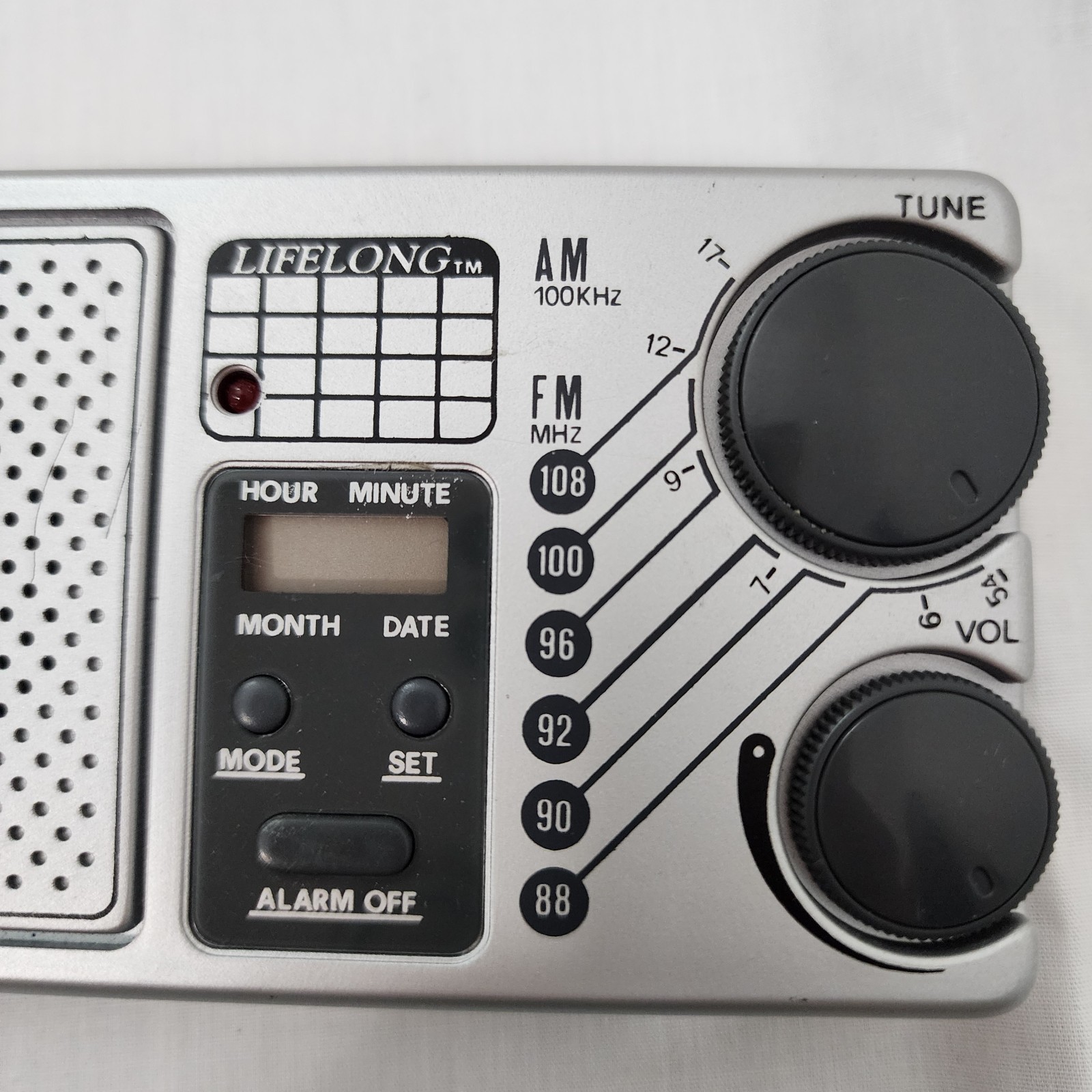 Vintage LIFELONG AM/FM Radio with LCD Alarm Clock Model 845 New in Box! Works!