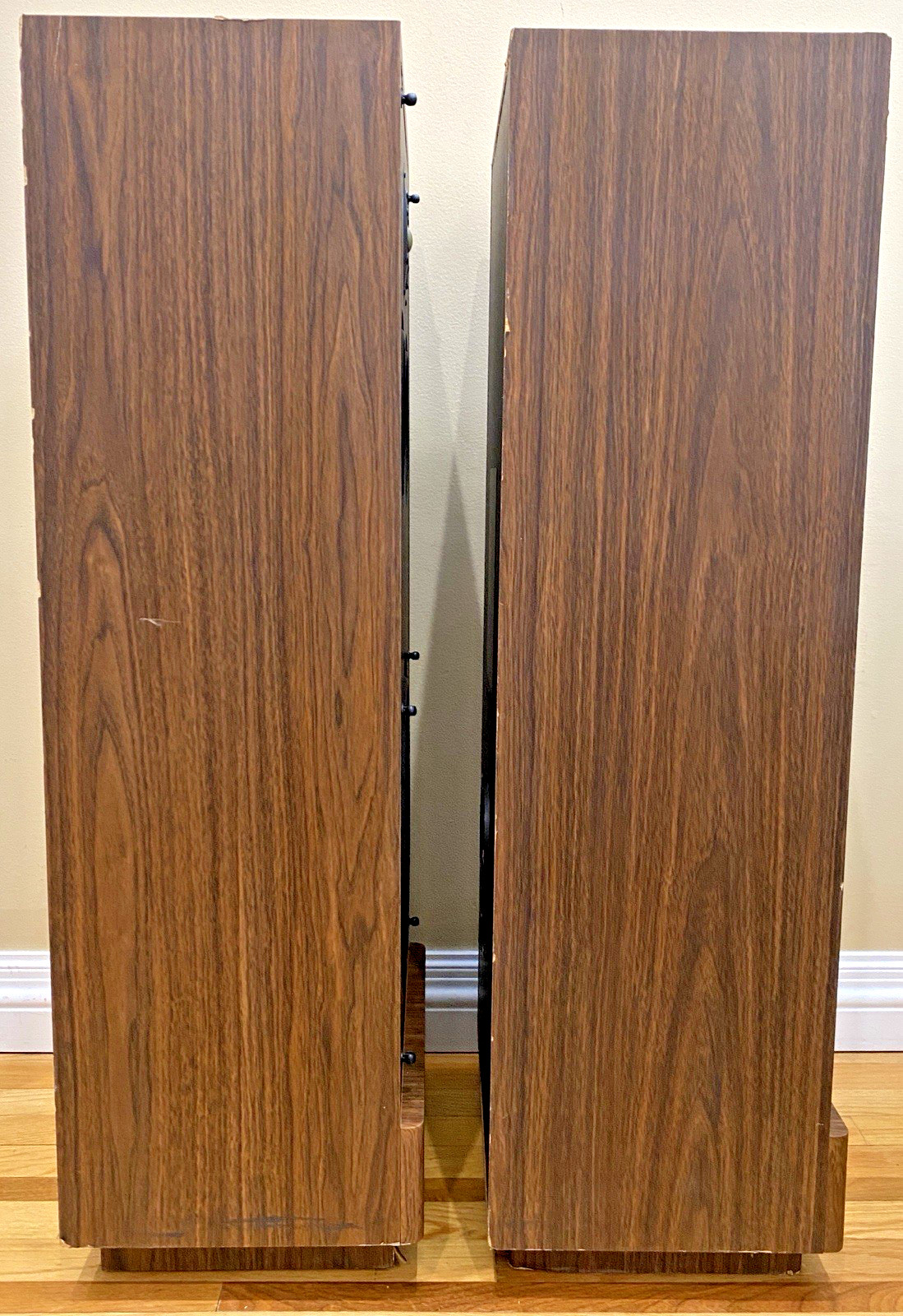 POLK AUDIO SDA 2 TWIN 6.5″ DRIVERS – 12″ PASSIVE RADITOR – TOWER SPEAKERS