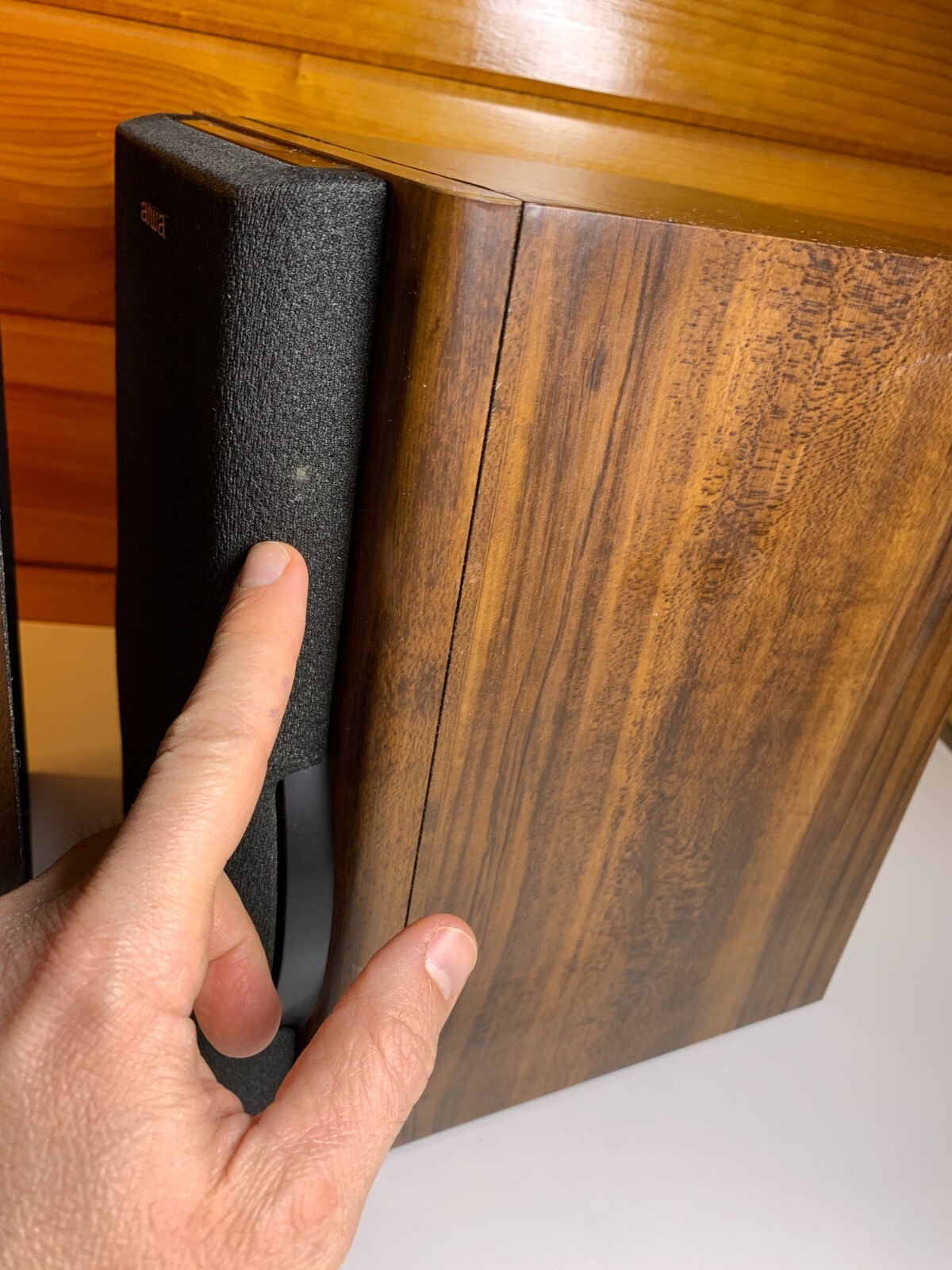 Vintage 1990s 90s AIWA Bookshelf Speakers SX-LM10 40 Watts 6 Ohms 2-Way Brown