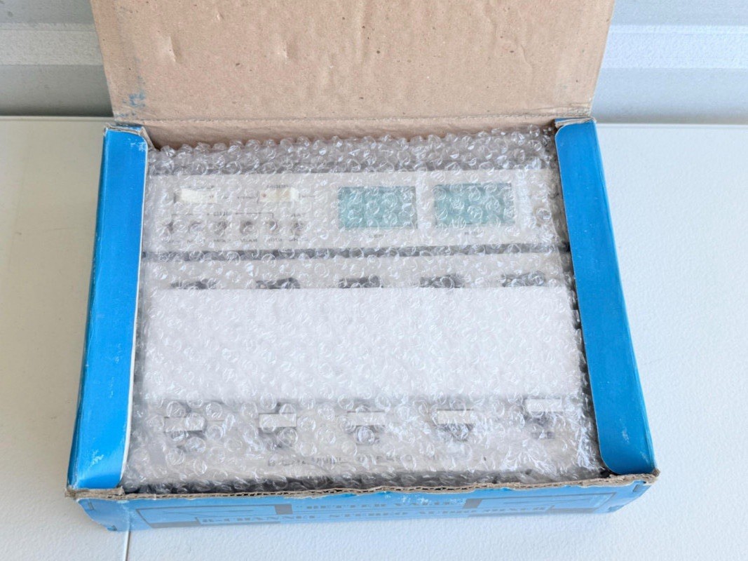 Vintage HY-10M 8 Channel Stereo Audio Mixer Dual VU Meters w/Box – Powers On
