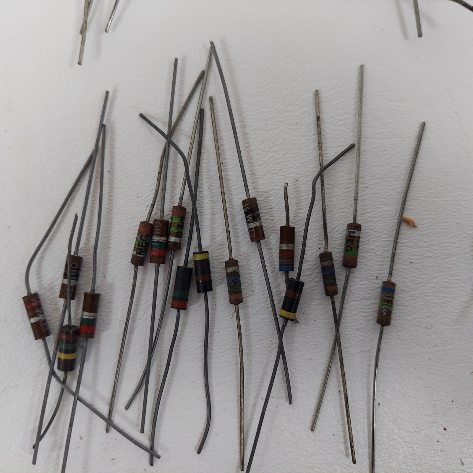 100+ Radio Electronic Carbon Comp Resistor Circuits Allen-Bradley IRC Wood Box