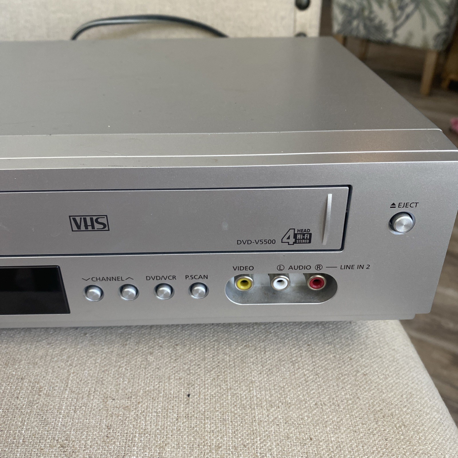 SAMSUNG DVD-V5500 4-Head VCR DVD Combo Player VCR Works **DVD NOT READING