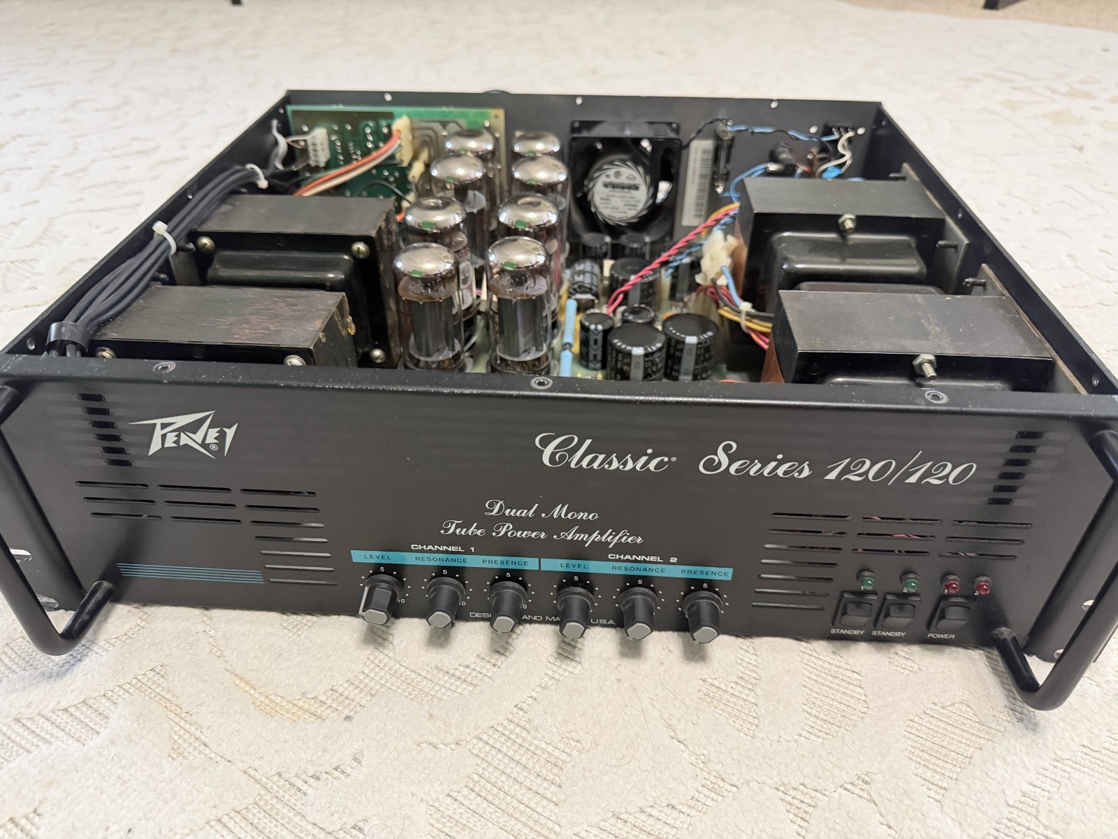 Vintage Peavey rackmount 240 watt tube amplifier! 1990 era. Super Clean!