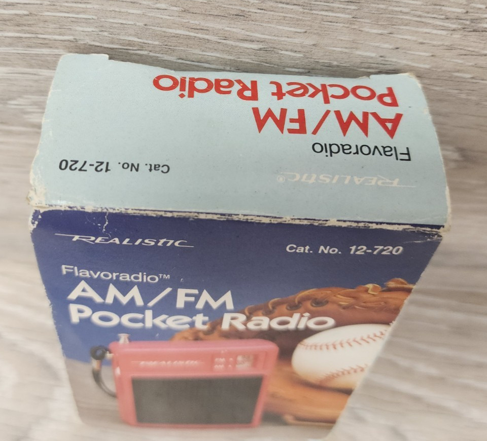 Vintage Realistic Flavoradio Red Handheld AM FM Radio 12-720 Tested Working