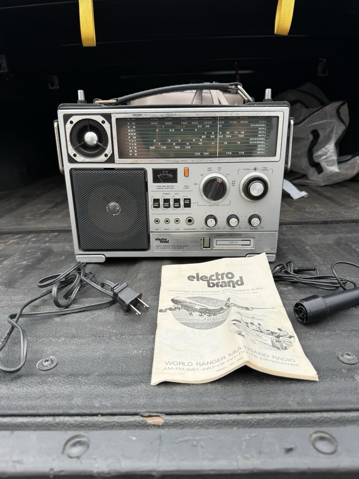 vintage multiband radio Electro Brand Model 2951 Cassette TESTED WORKING Manual