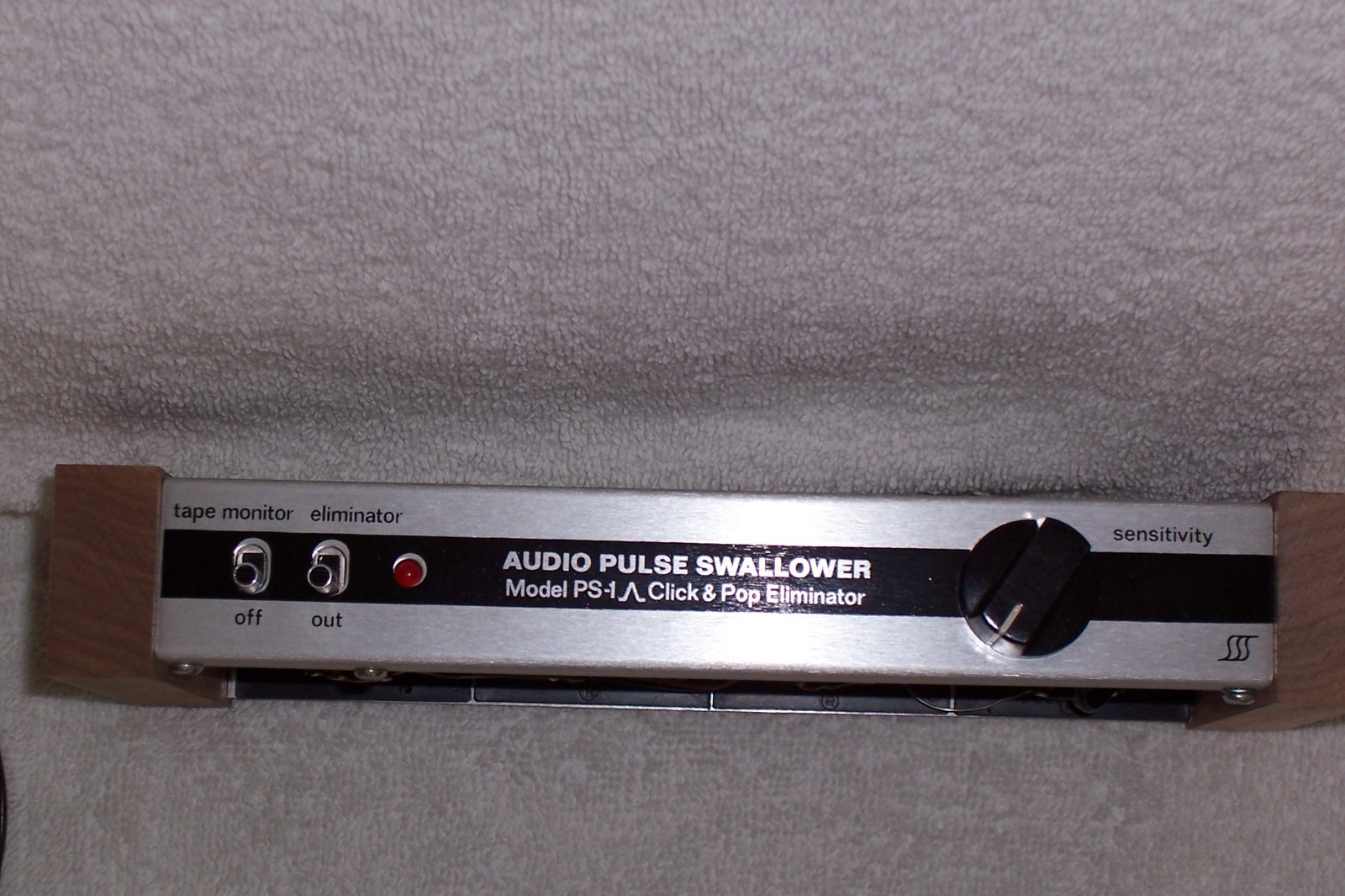 Symmetric Sound Systems Model PS-1 Audio Pulse Swallower Vinyl Noise Reduction
