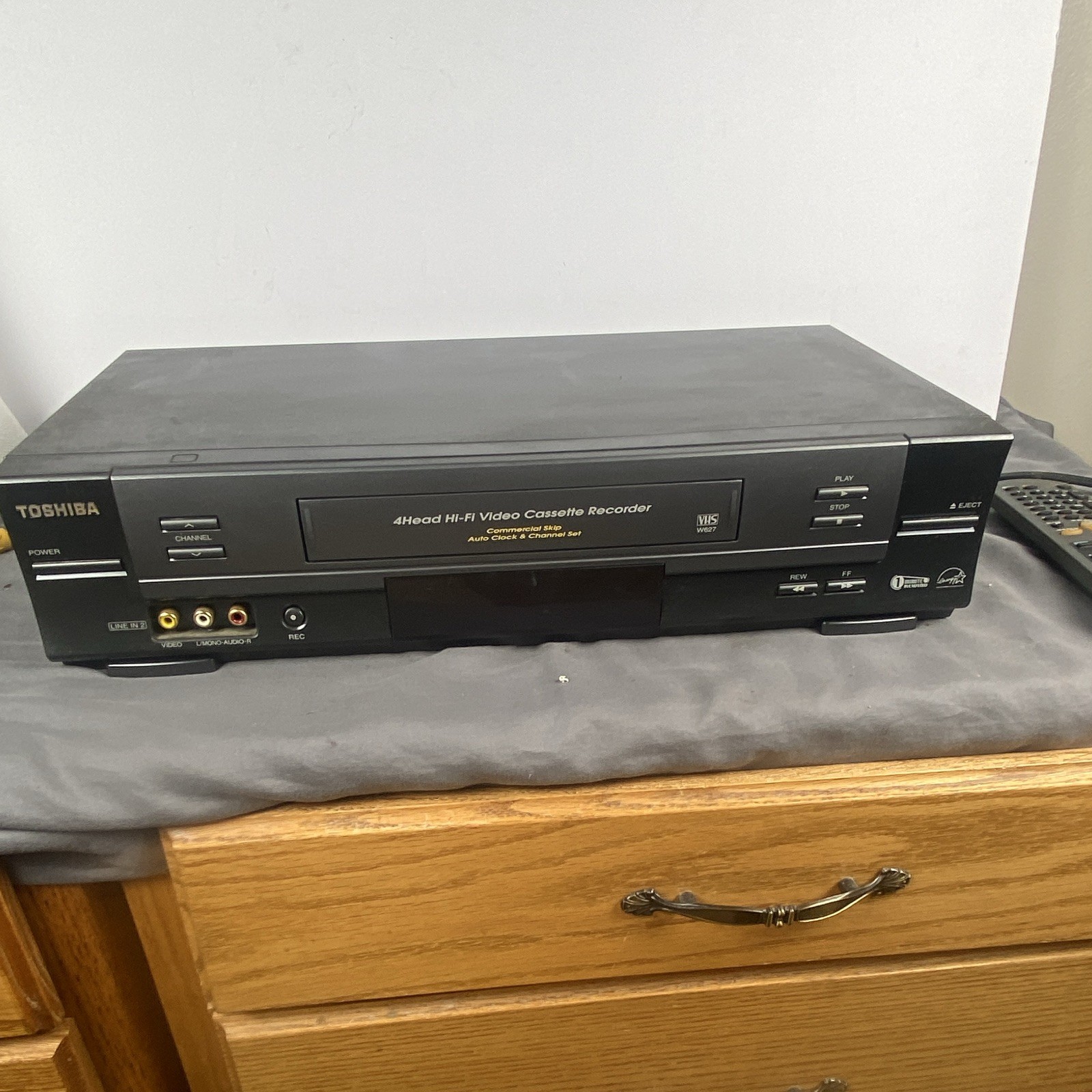 Toshiba W-637 VCR VHS Player 4 Head HiFi Video Recorder Works Great