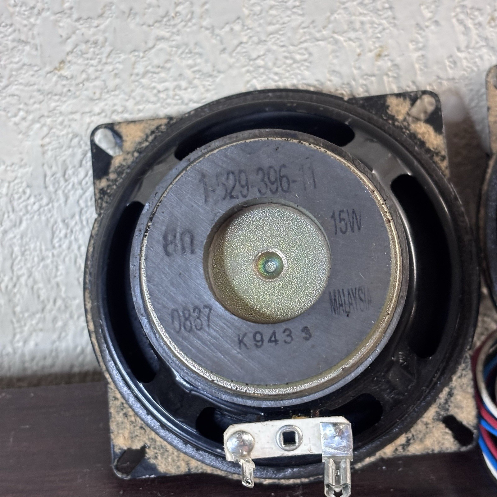 Pair Of Vintage Automotive Interior Speakers Made In Malaysia 1-529 396-11