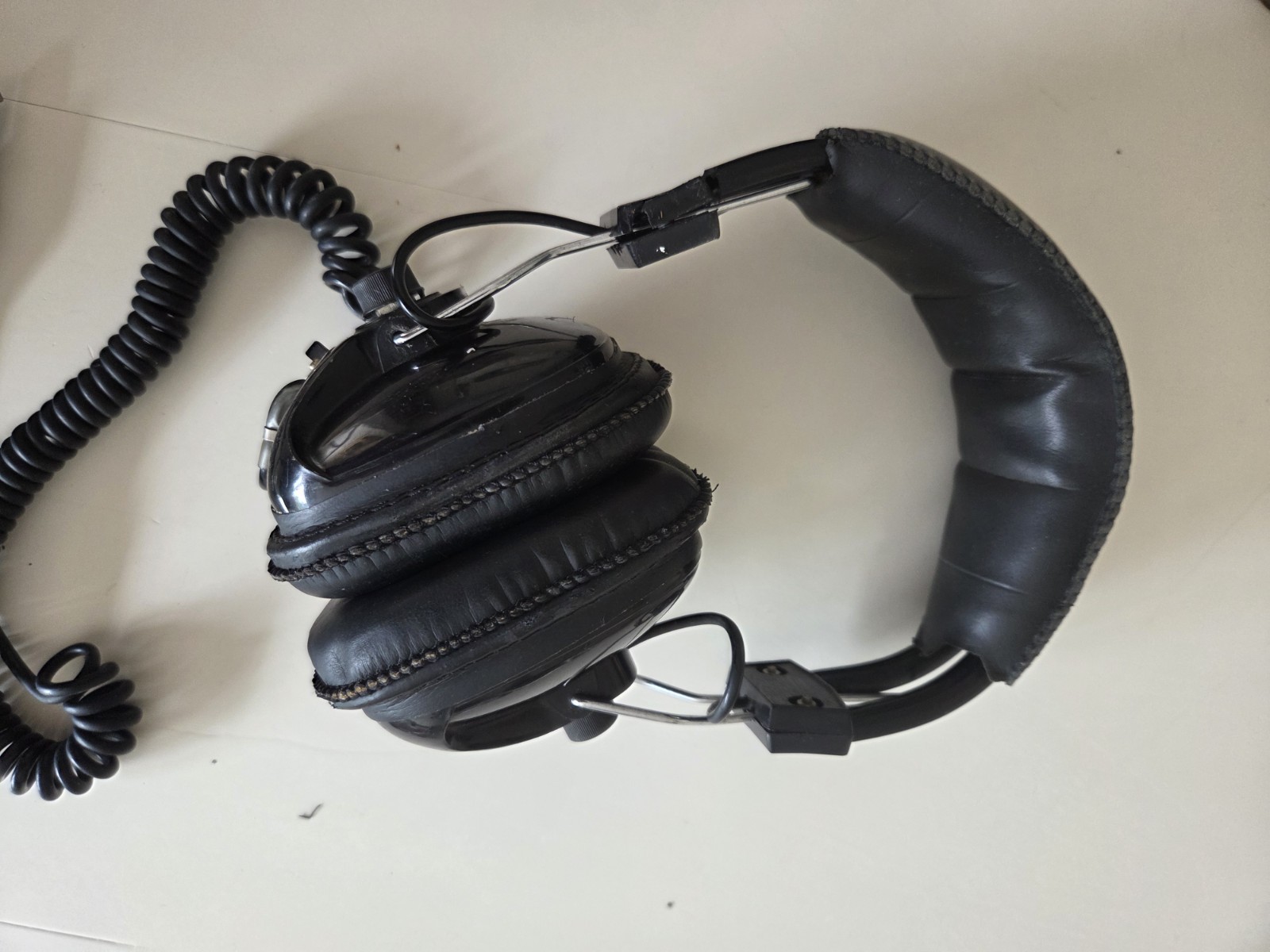Vintage 1970’s Daytron HP-200 stereo headphones w/ 2 Different Jacks
