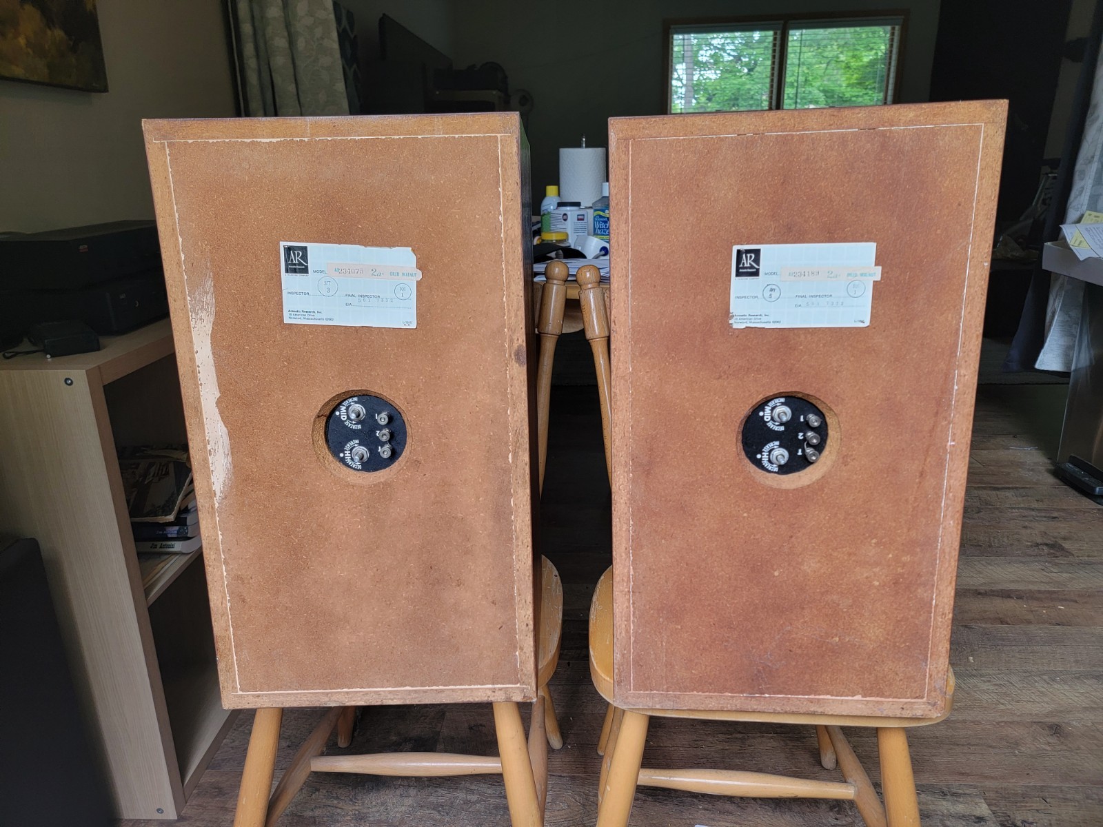 AR2ax Acoustic Research Speakers
