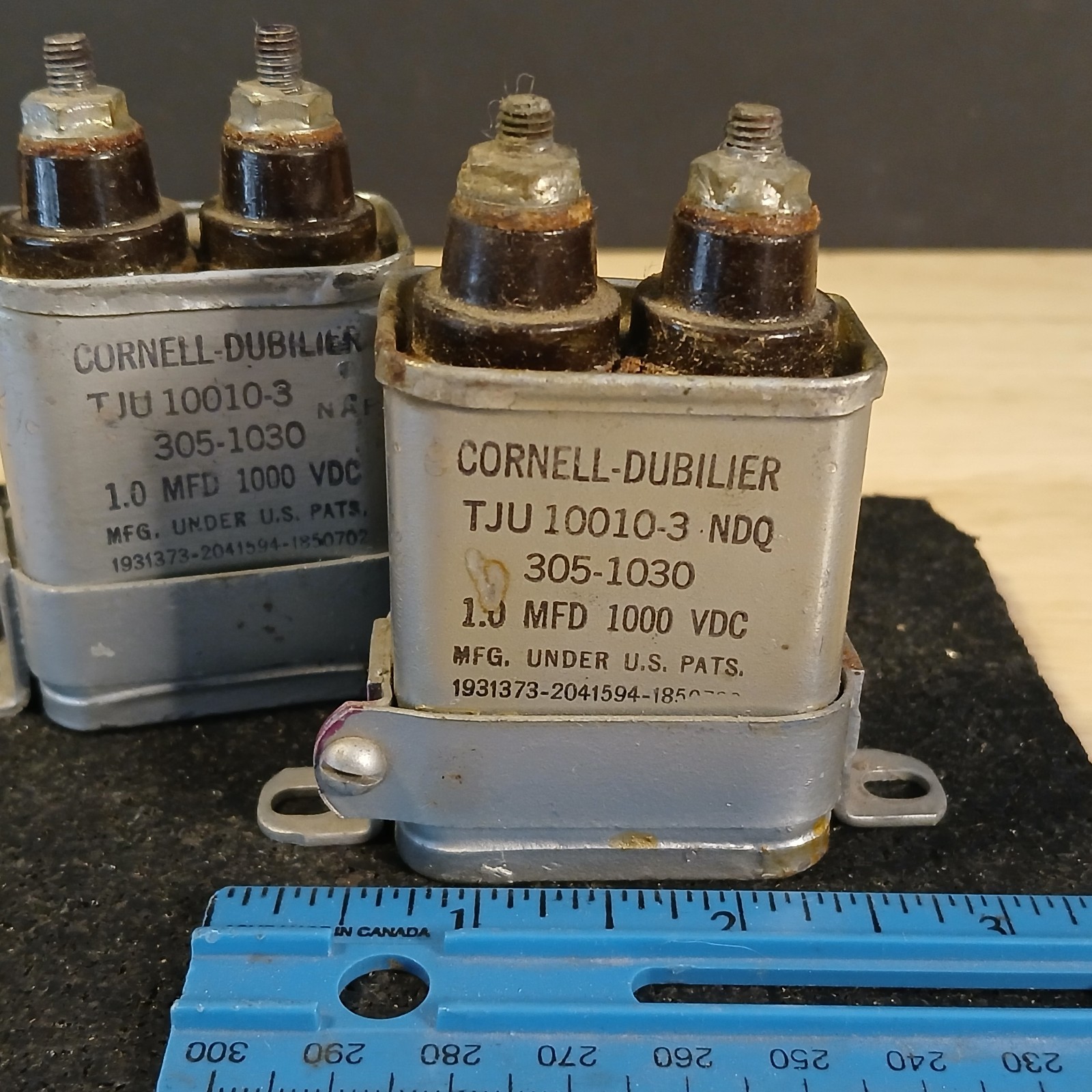 Pair Cornell-Dubilier TJU 10010-3 305-1030 NDQ 1.0 MFD 1000 VDC Capacitors NOS