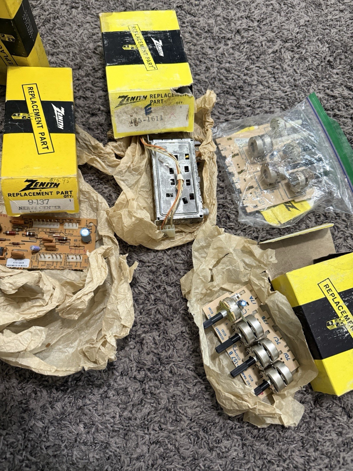 Lot of 20 Vintage Zenith TV Radio Repair Parts Modules Boards Nerve Center Trans