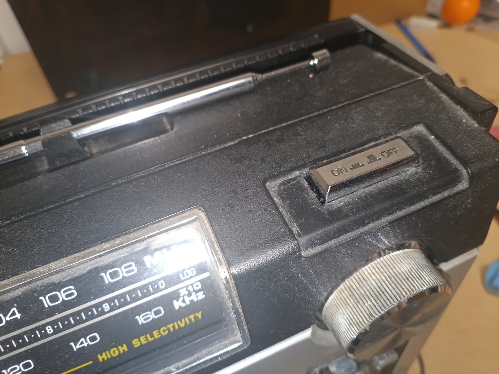 Vtg General Electric GE Superadio II Long Range AM/FM Radio Tested