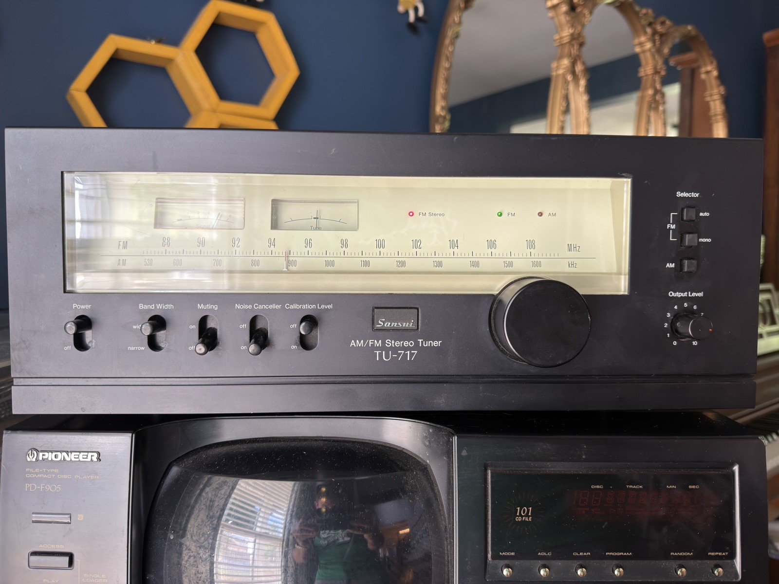 Sansui TU-717 AM/FM Stereo Tuner Serviced Fully Functional Manual Schematic NM