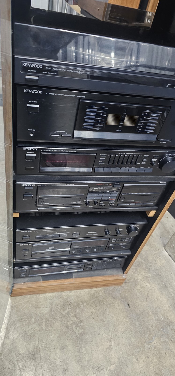 Kenwood Stereo System Read