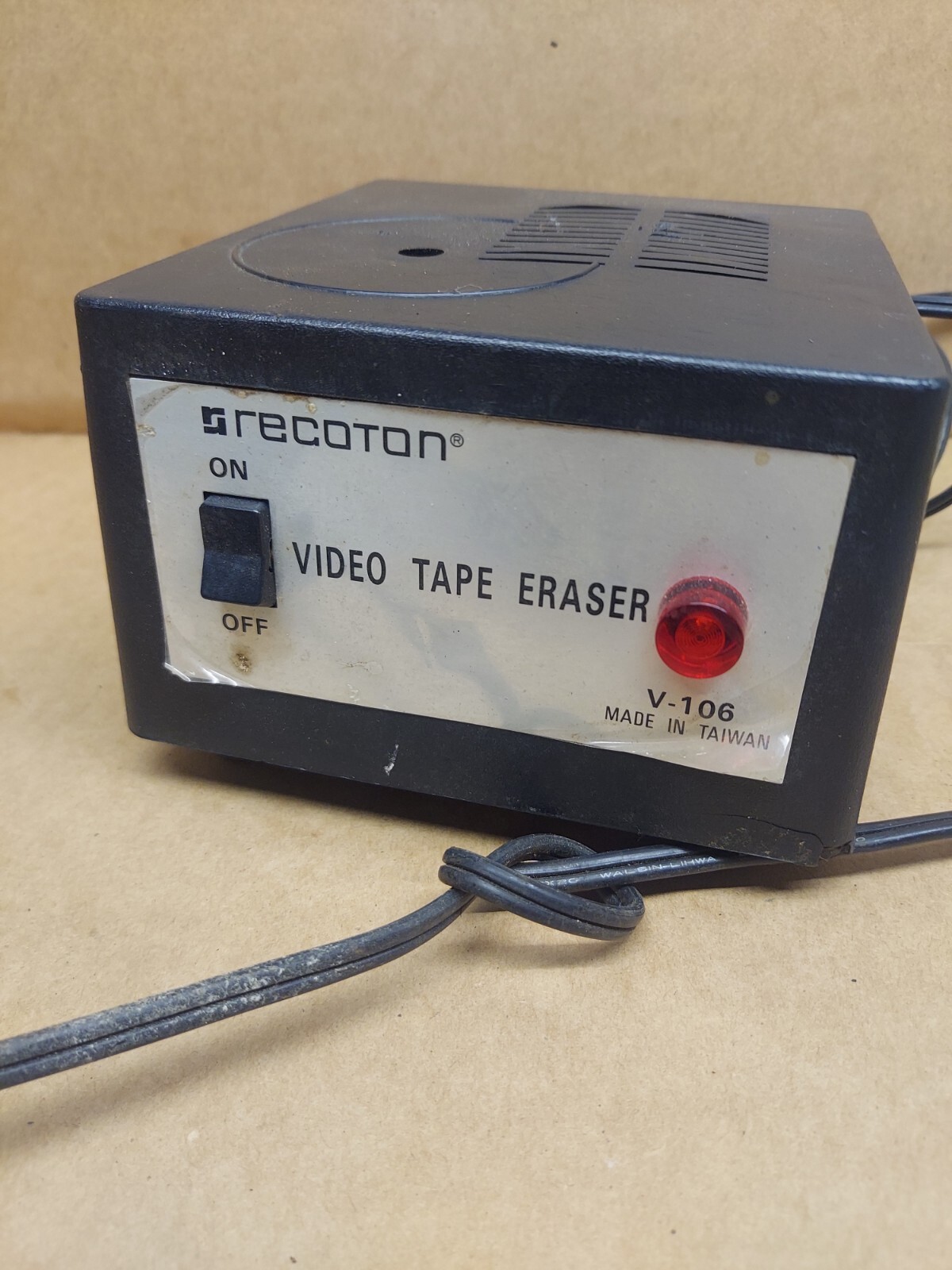 Vintage Recoton V-106 Video Tape Eraser UNTESTED