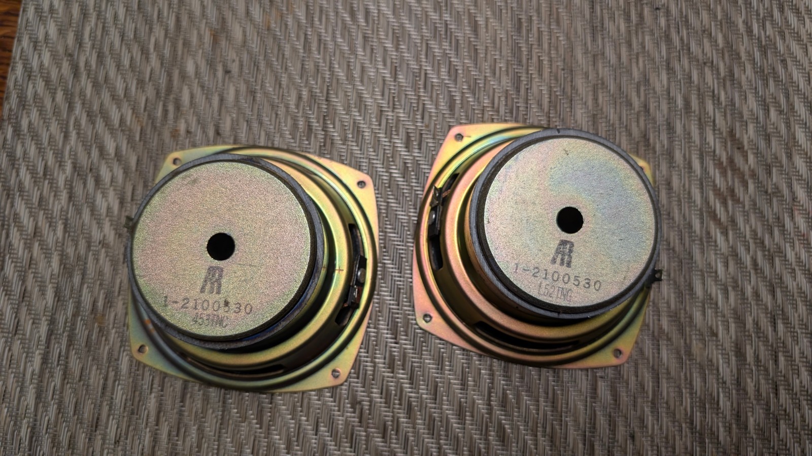 AR Midrange Speakers