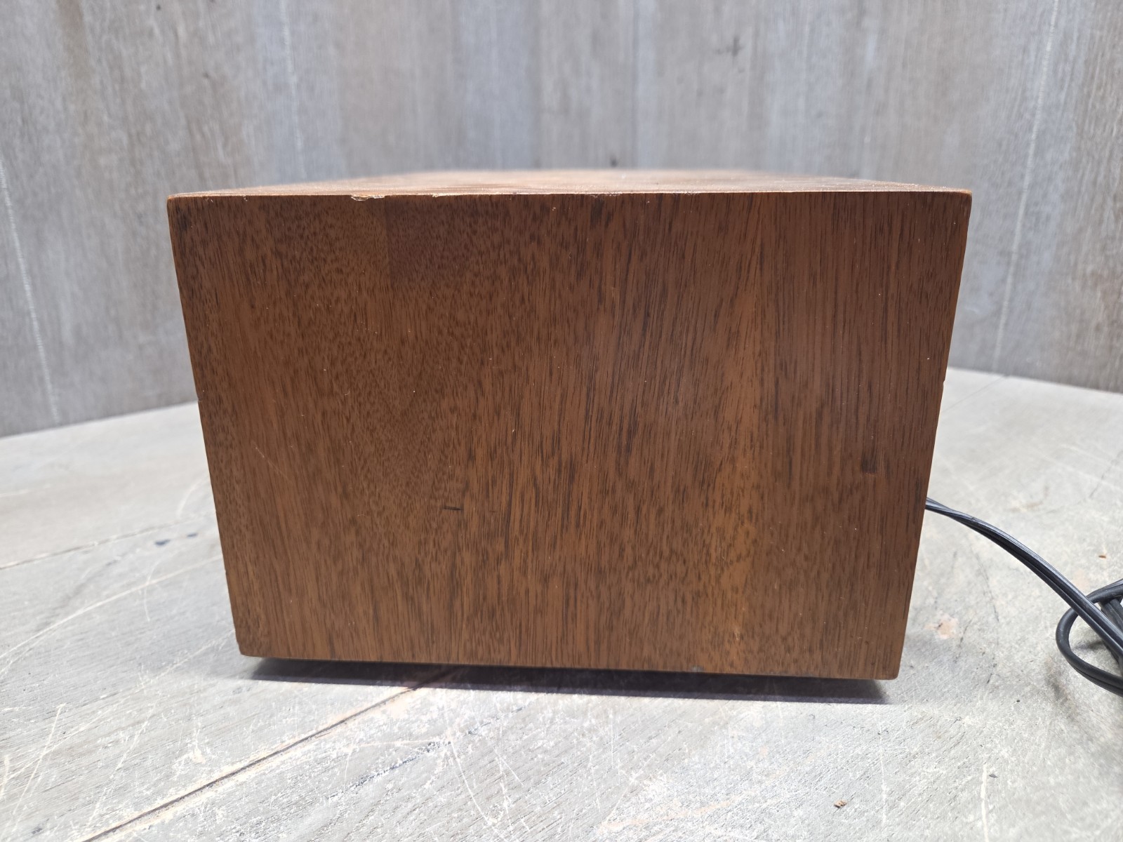 ADVENT Model 100 Dolby Noise Reduction Unit VINTAGE w/ Wood Cabinet