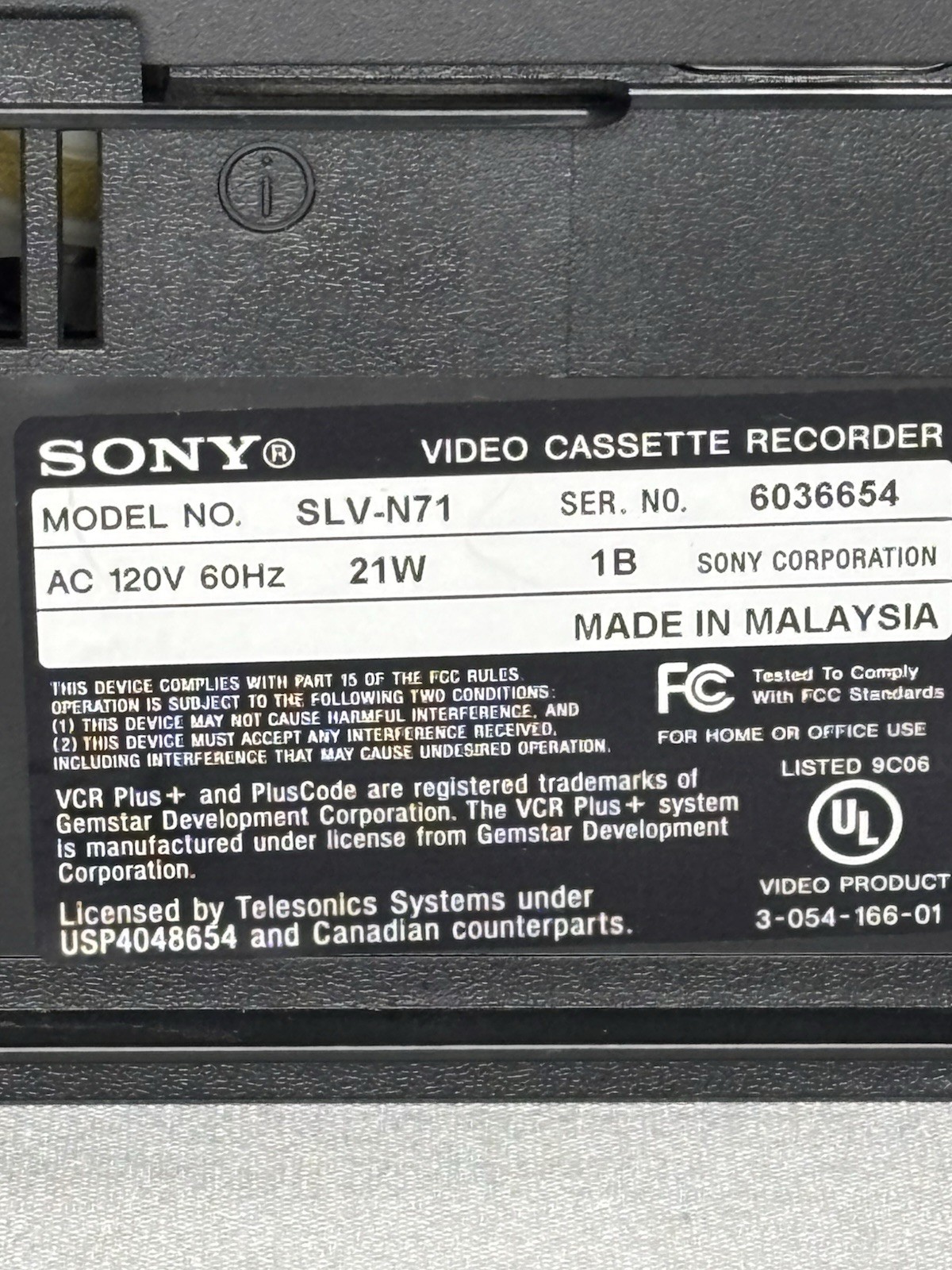 Sony SLV-N71 VHS – 16 Micron Head HiFi Stereo VCR- No Remote – Tested