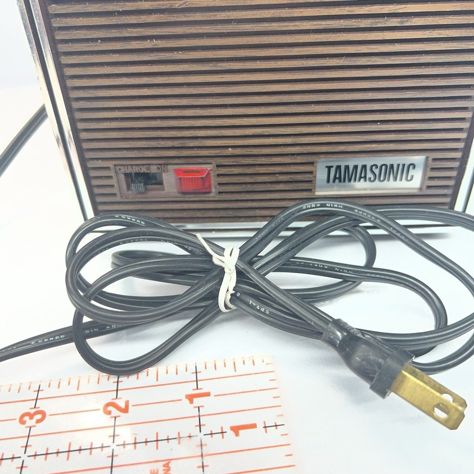 NEW in BOX-RARE 1960s Tamasonic Multi Band AM Sport Radio- AC Adapter/Battery-