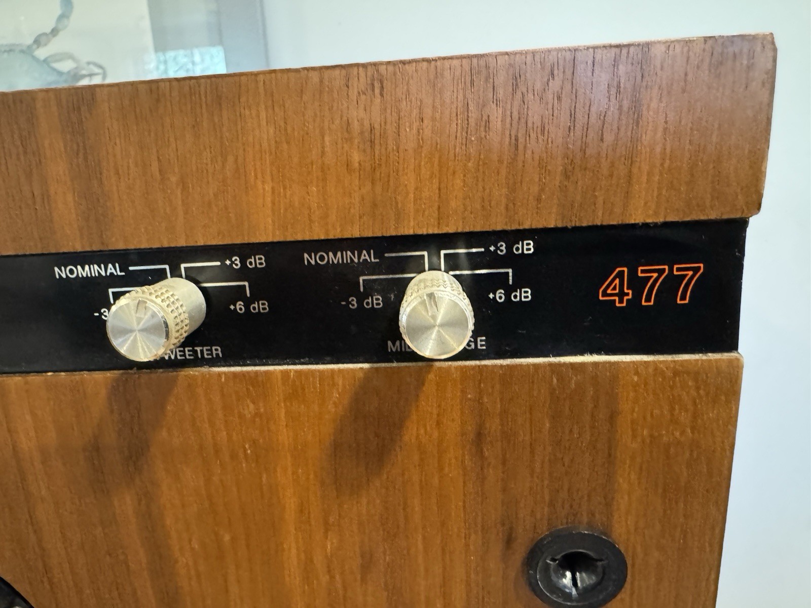 Phillips 477 VintageHigh Fidelity Laboratories Dynamic Speaker System 1970s HiFi
