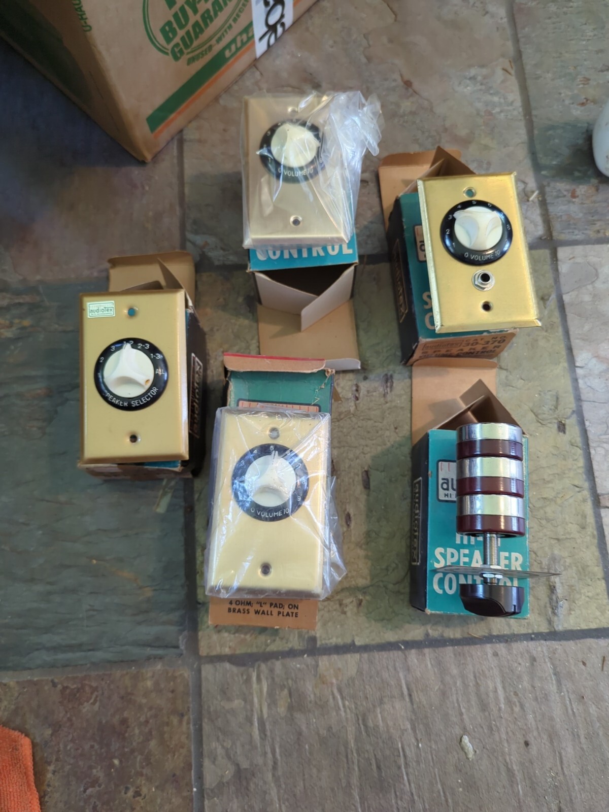 lot of Vtg AudioTex Hi Fi Speaker Selector & Volume Control NOS