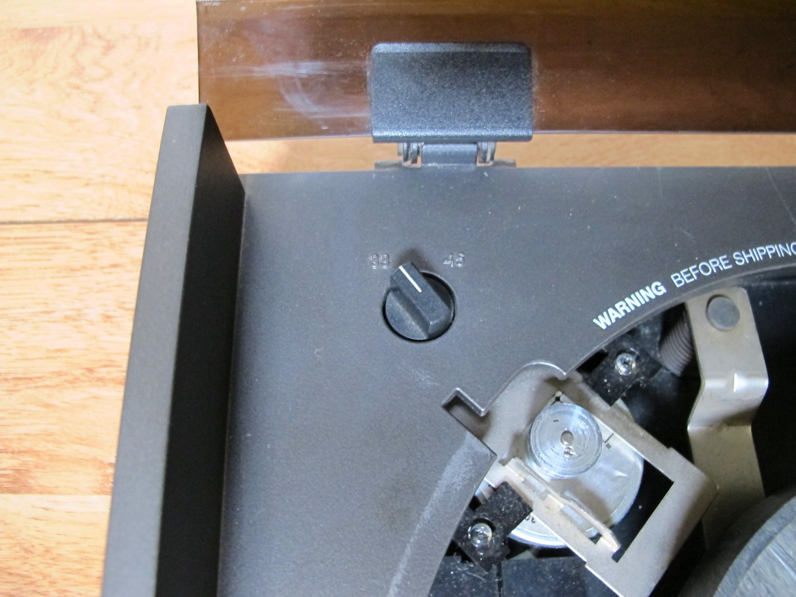 NAD 5120 Vintage Stereo Turntable – Made in England – For parts only