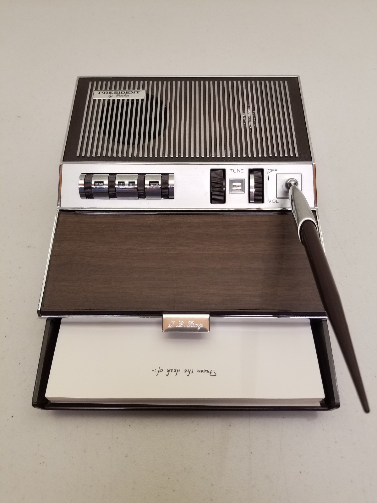 Vtg. President by Peerless Eight Transistor Desk Set AM Radio Calendar Memo NOS!