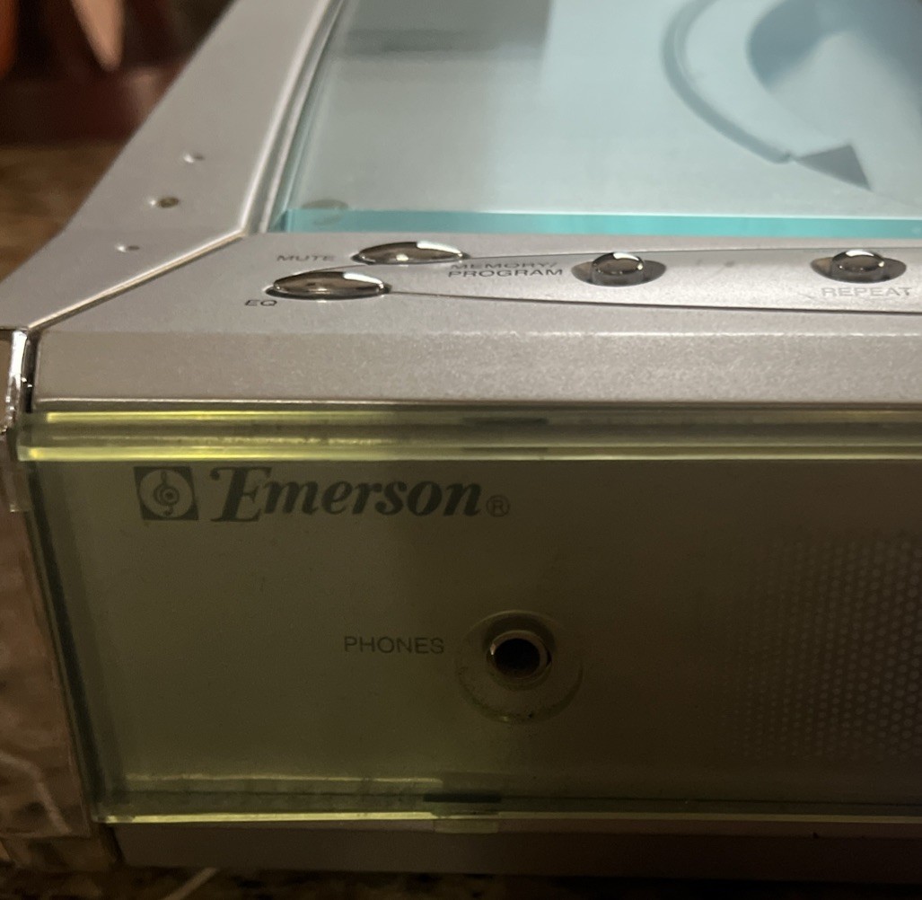 Emerson AM/FM Radio CD Player Vintage Model ES8 Turns On Not Working