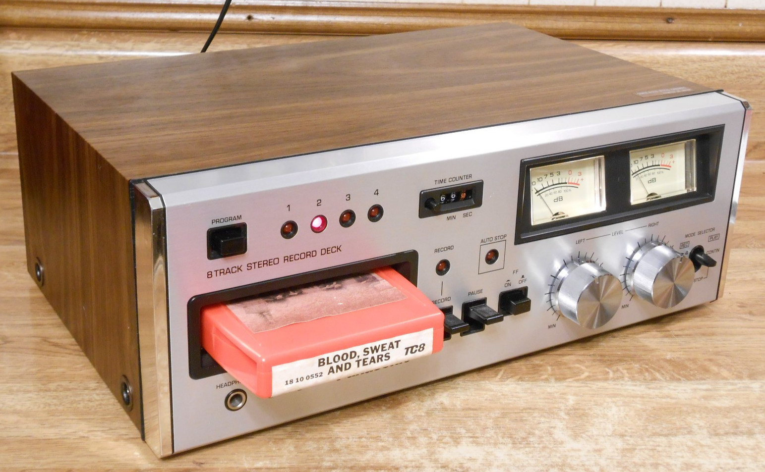 PANASONIC 8-TRACK STEREO PLAYER/RECORDER RS-808 FANTASTIC CONDITION & WORKS GOOD