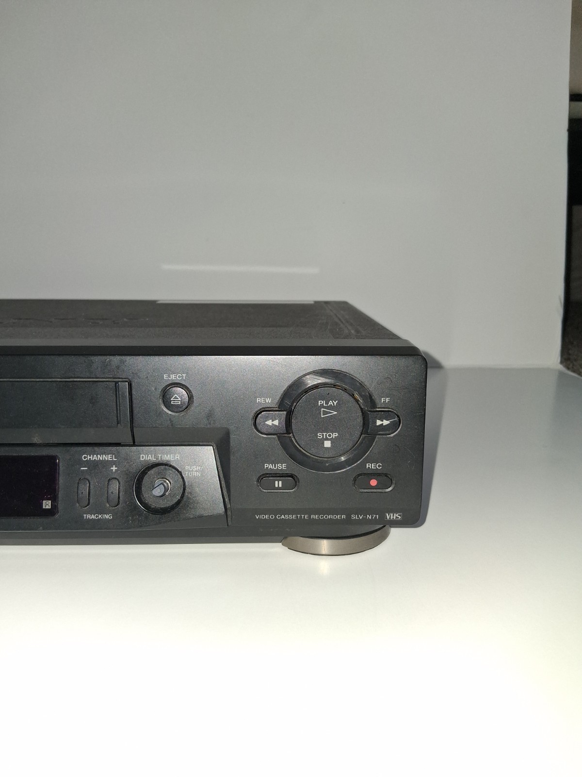 Sony SLV-N71 Hi-Fi Stereo VHS Video Cassette Recorder 19 Heads