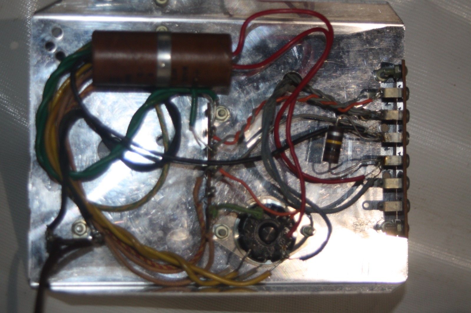 Vintage Tube Amp 765K1-765X1 – 5Y3GT Tube – Powers Up and Lights Up -Unknown App