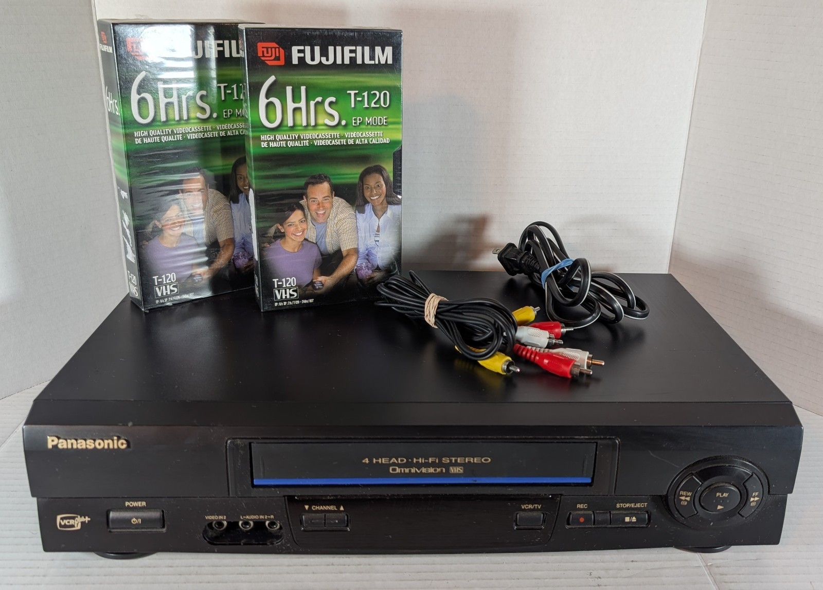 PANASONIC PV-V4611 VCR Plus Omnivision 4 Head Blue Line With Extra’s