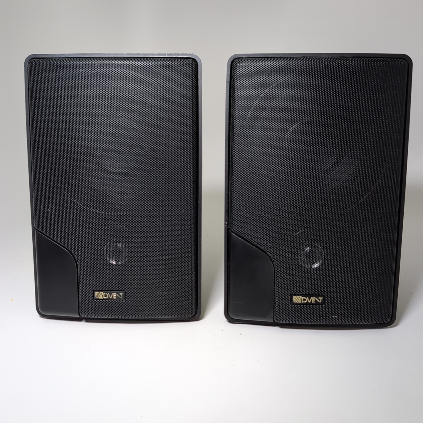 Advent Marbl Indoor/Outdoor Pair of Speakers 