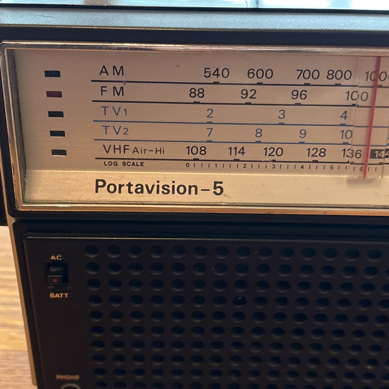 Vintage Portable Radio Realistic Patrolman-50 Raidoshack Chrome tested works