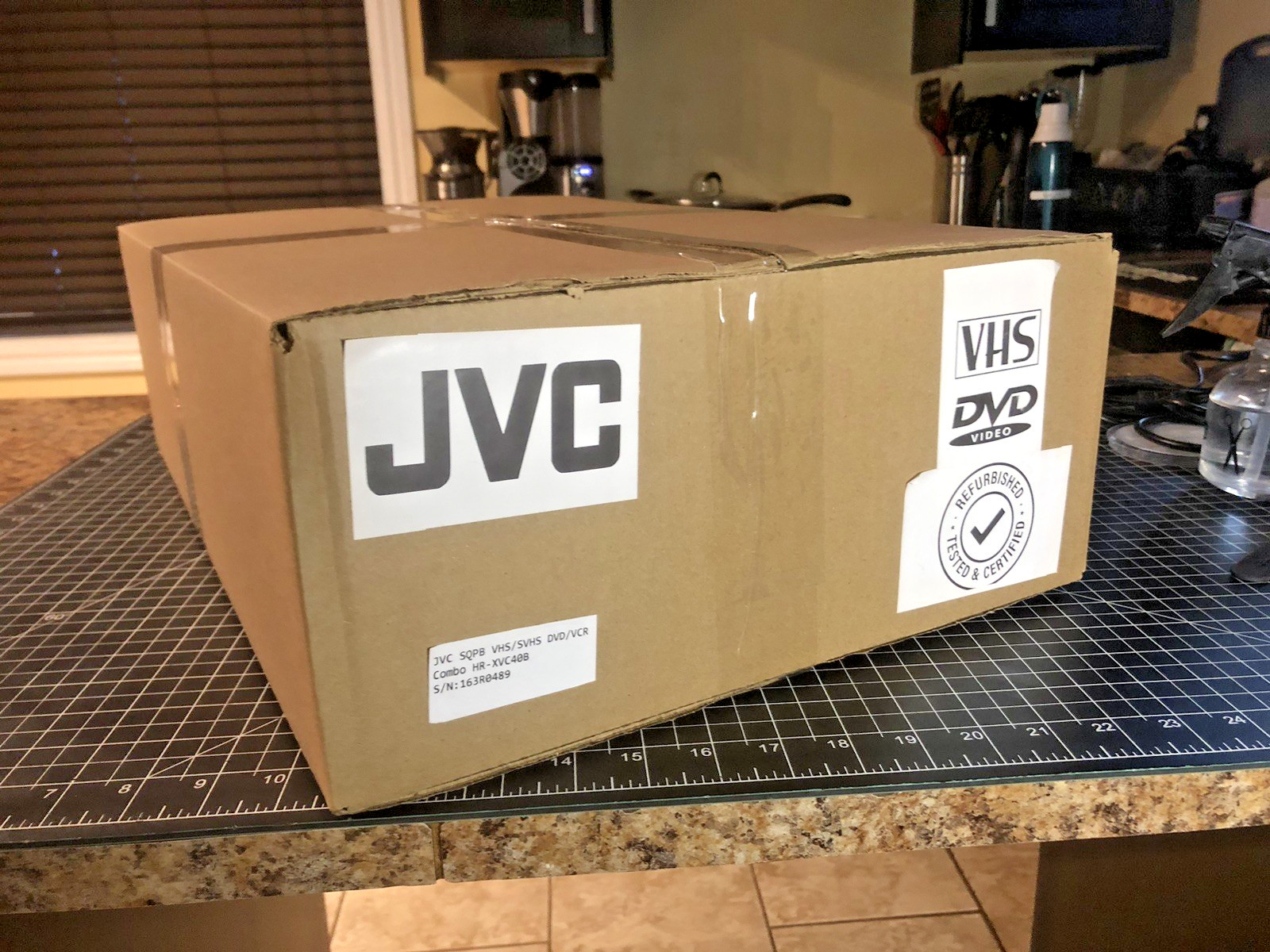 Serviced – JVC SQPB VHS/SVHS DVD/VCR Combo HR-XVC40B + Manual & Original Remote