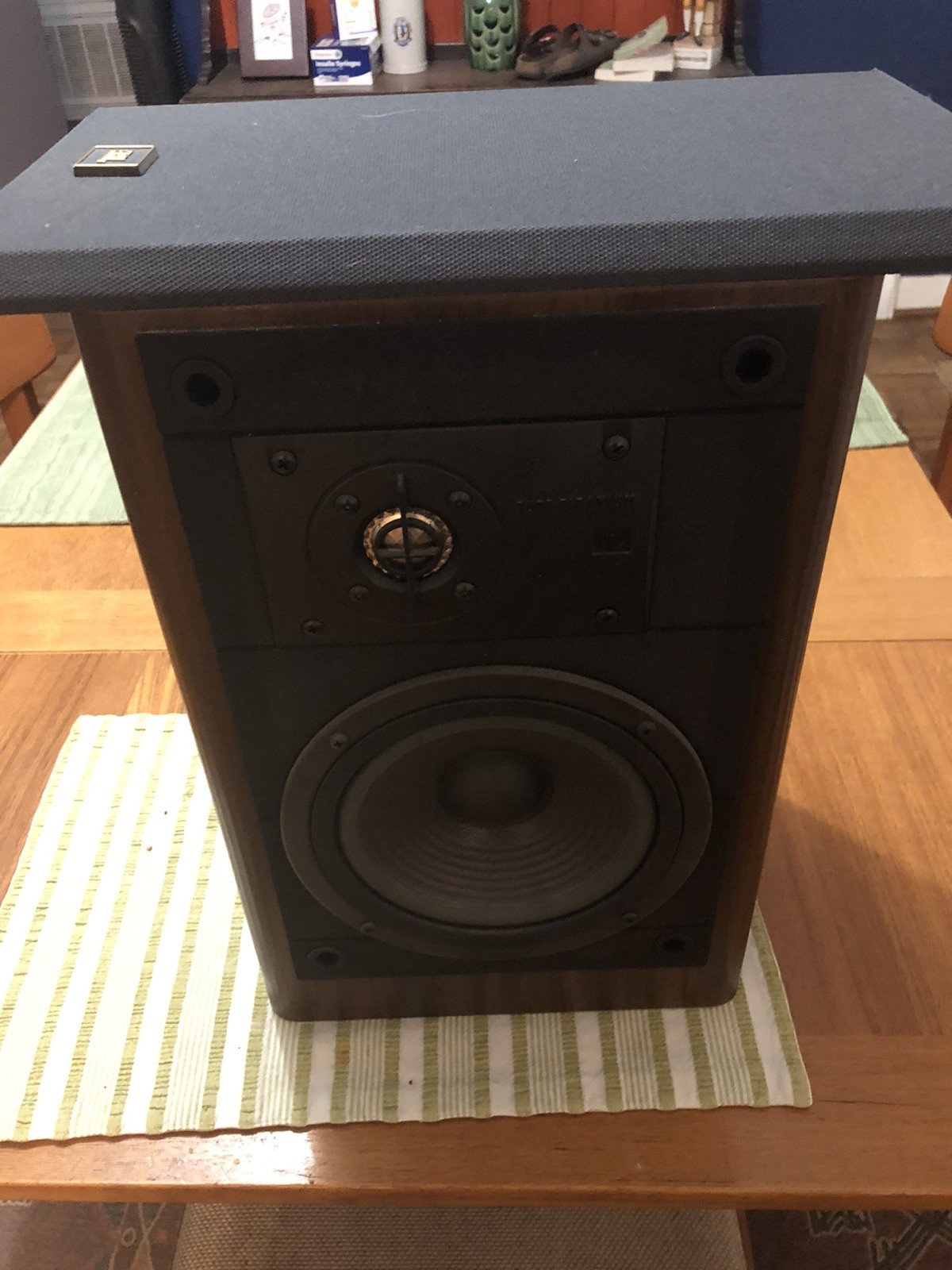 Vintage 1990s JBL Bookshelf Speakers Model LX22 Wood Grain Excellent Condition