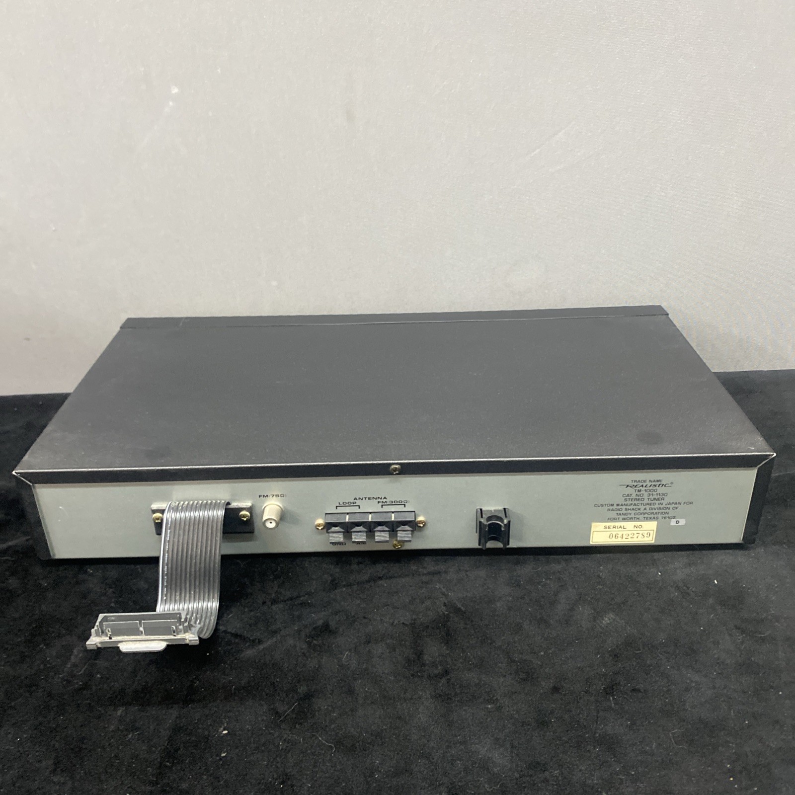 Realistic TM-1000 All Quartz Digital Synthesizer FM/AM Tuner Fully Tested Works